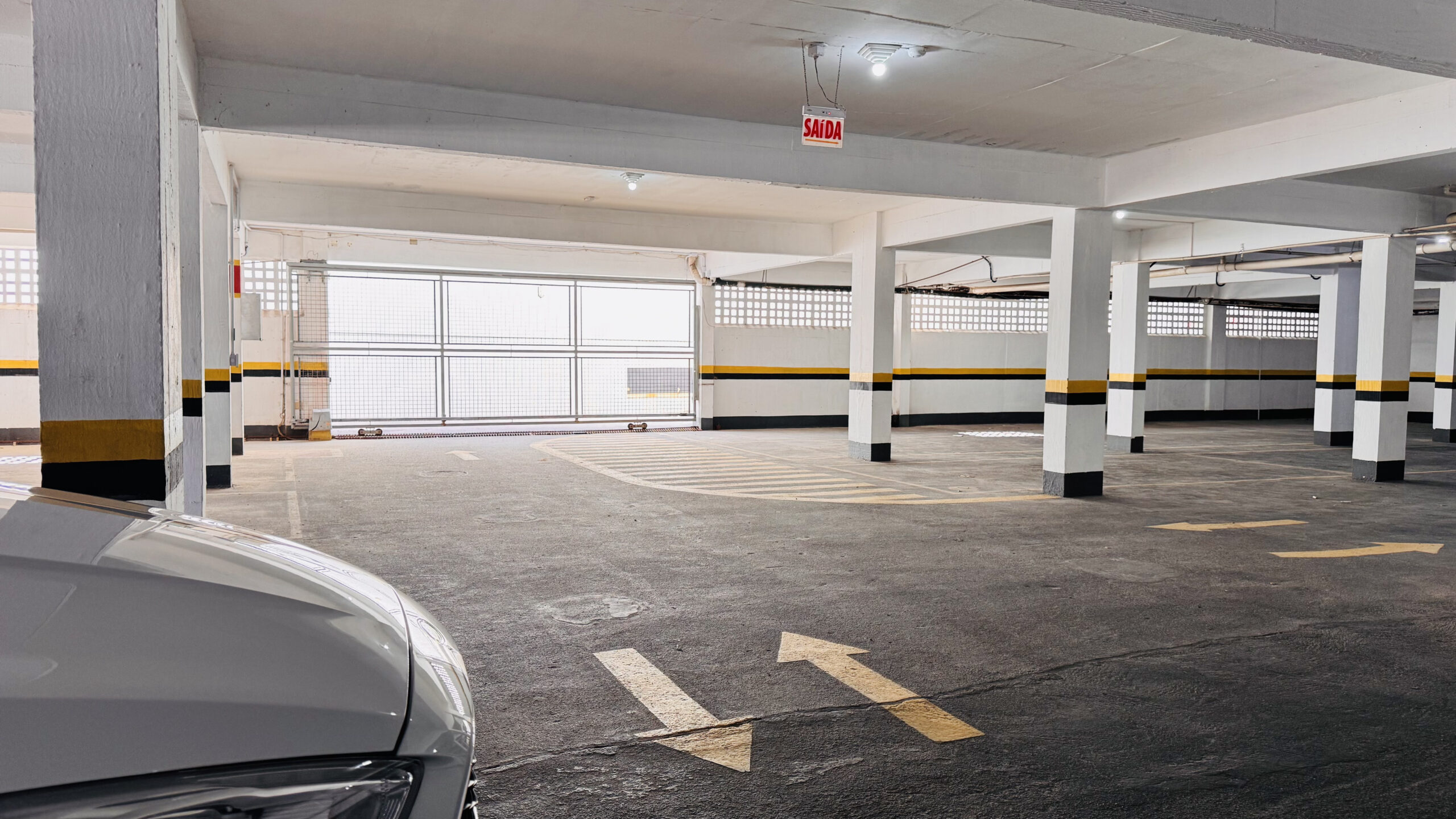 Garagem coberta — Express Floripa Residence