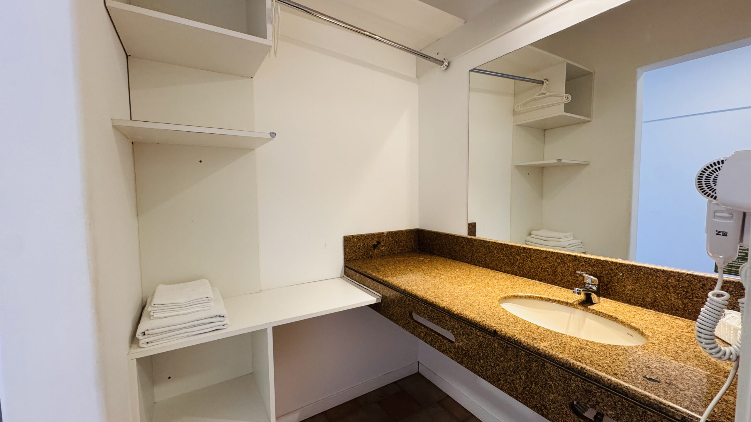 Standard — Express Floripa Residence